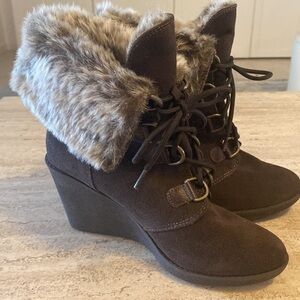 BJORNDAL Woman Brown Faux Fur Leather Suede Wedge Boots